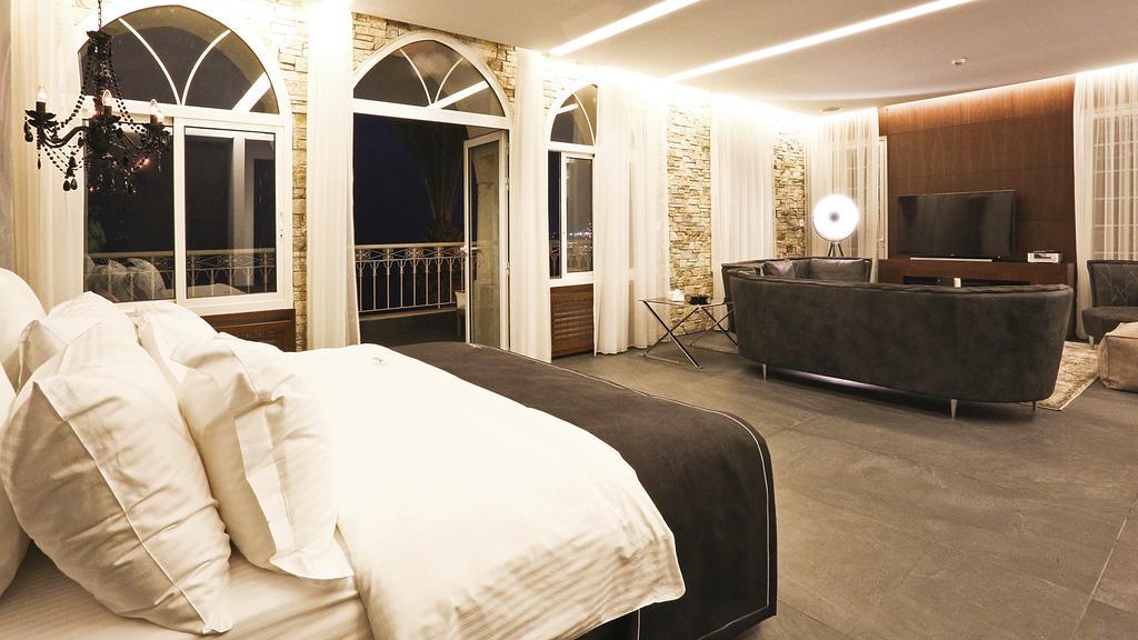 Luxor Hotel Jounieh Exterior photo