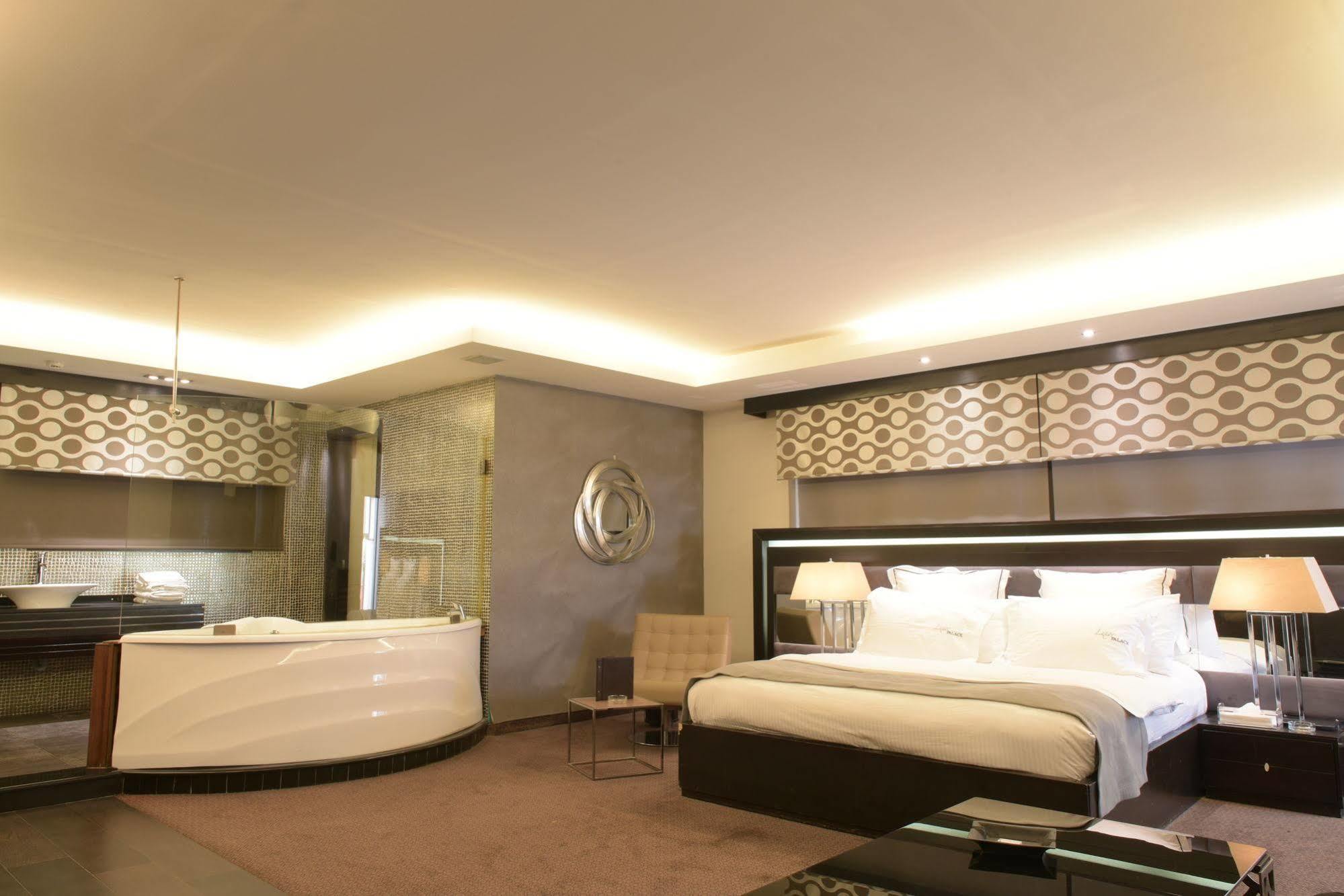 Luxor Hotel Jounieh Exterior photo
