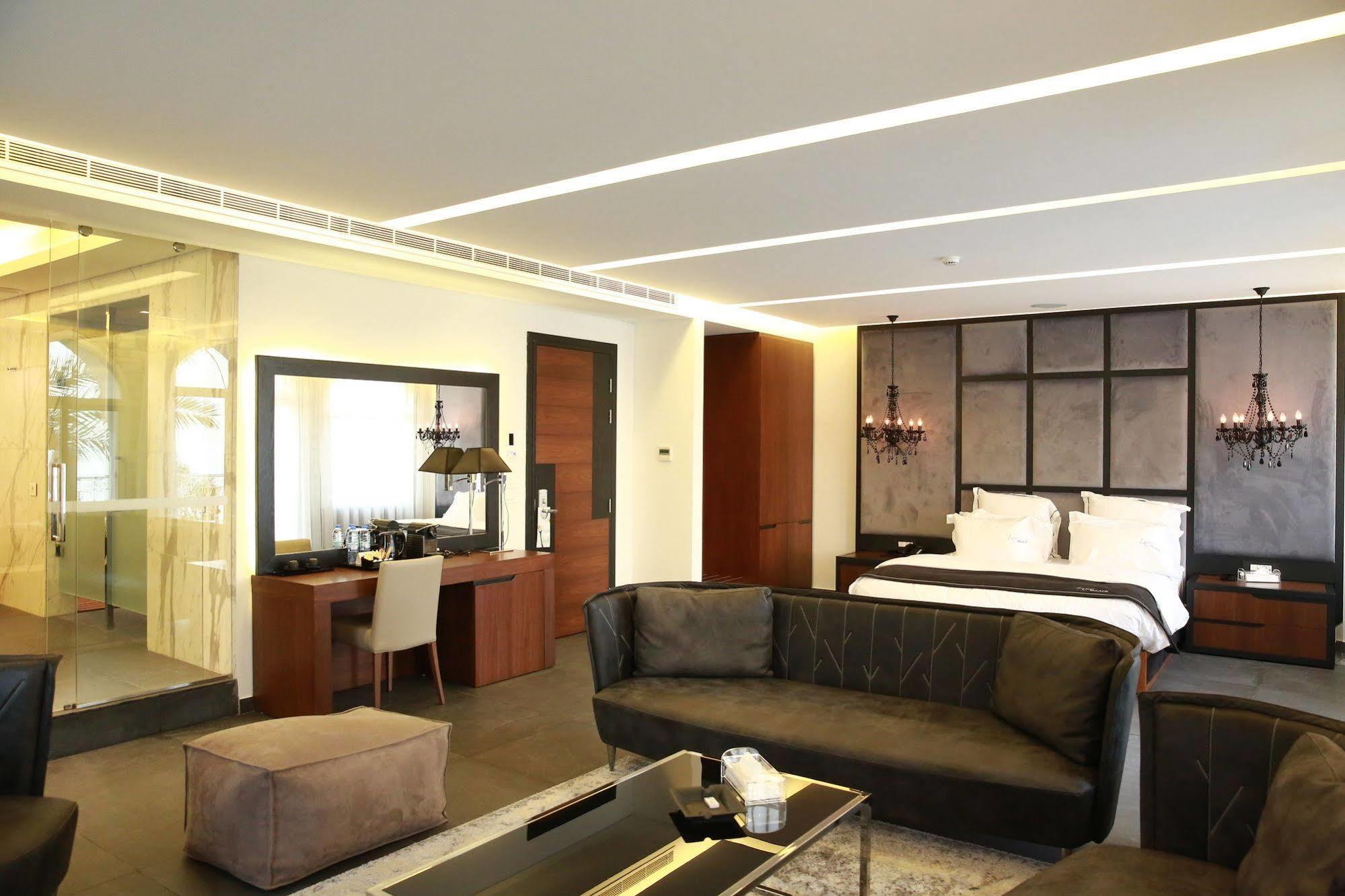 Luxor Hotel Jounieh Exterior photo